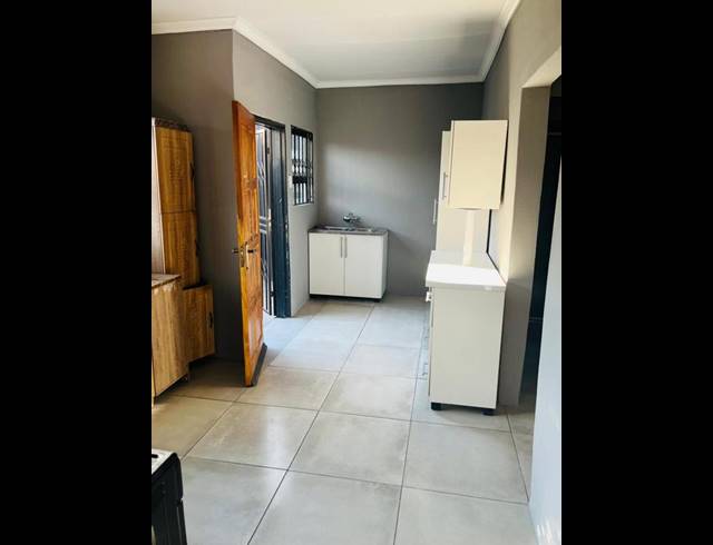 2 BEDROOM PROPERTY TO RENT IN NALEDI